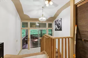 25741 E Highview Ct, Welches, OR 97067 - Photo 7