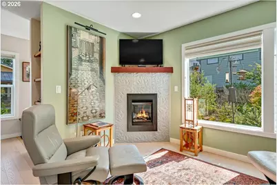 1255 Reserve St, Silverton, OR 97381 - Photo 9