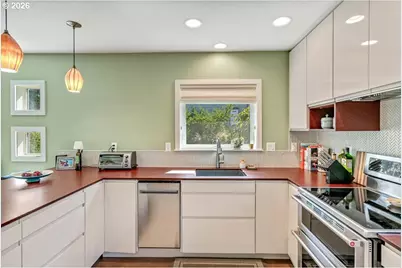 1255 Reserve St, Silverton, OR 97381 - Photo 15