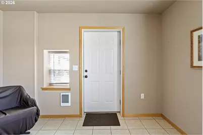 9860 S Bank Dr, Roseburg, OR 97470 - Photo 29