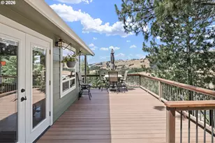 9860 S Bank Dr, Roseburg, OR 97470 - Photo 25