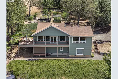 9860 S Bank Dr, Roseburg, OR 97470 - Photo 1