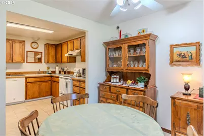 2905 NE 13th St, Gresham, OR 97030 - Photo 13