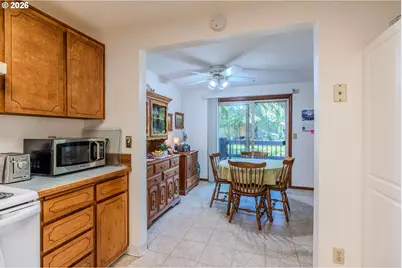 2905 NE 13th St, Gresham, OR 97030 - Photo 11