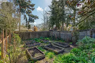 355 S Stadium Dr, Monmouth, OR 97361 - Photo 27