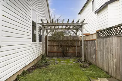 426 Inglewood Ln, Woodburn, OR 97071 - Photo 21