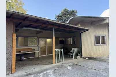 2324 SE 102nd Ave, Portland, OR 97216 - Photo 37