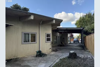 2324 SE 102nd Ave, Portland, OR 97216 - Photo 35