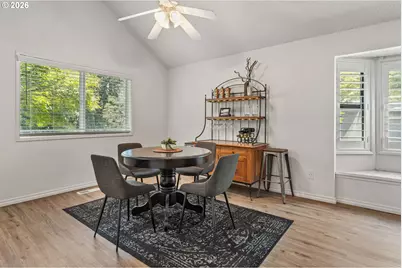 4931 SW Chestnut Pl, Beaverton, OR 97005 - Photo 9