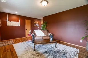 1088 S Sycamore St, Canby, OR 97013 - Photo 3