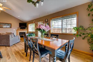 1088 S Sycamore St, Canby, OR 97013 - Photo 9