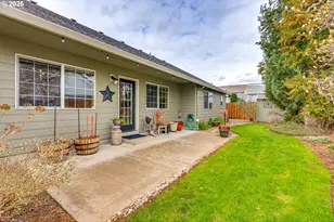 1088 S Sycamore St, Canby, OR 97013 - Photo 27