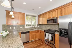 6227 SW 21st Ave, Portland, OR 97239 - Photo 9