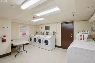 1005 SW Park Ave, Portland, OR 97205 - Photo 21