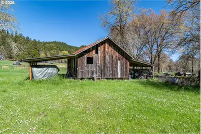 1868 Larson Rd, Roseburg, OR 97471 - Photo 35