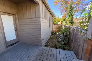 1125 W 28th Ave, Eugene, OR 97405 - Photo 19