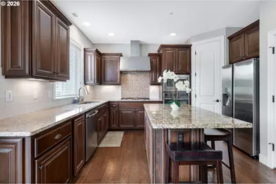 10729 NW Glenmore Way, Portland, OR 97229 - Photo 9