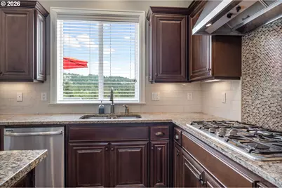 10729 NW Glenmore Way, Portland, OR 97229 - Photo 13