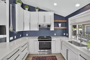 1991 N Jantzen Ave, Portland, OR 97217 - Photo 13