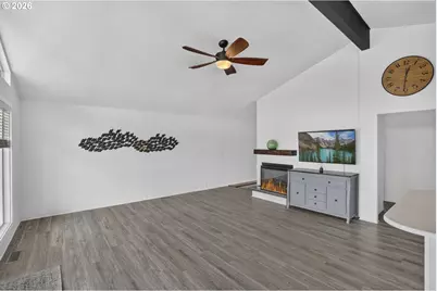 1991 N Jantzen Ave, Portland, OR 97217 - Photo 7