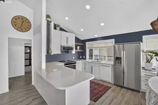 1991 N Jantzen Ave, Portland, OR 97217 - Photo 11