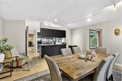 10015 SW 53rd Ave, Portland, OR 97219 - Photo 9