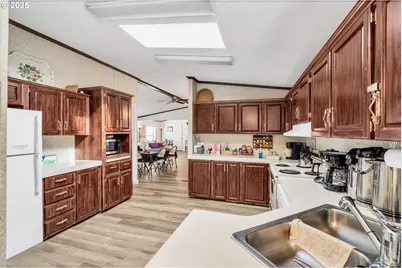 18485 SW Pacific Dr #69, Tualatin, OR 97062 - Photo 37