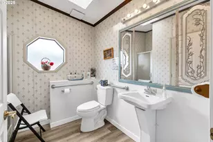 18485 SW Pacific Dr, Tualatin, OR 97062 - Photo 39