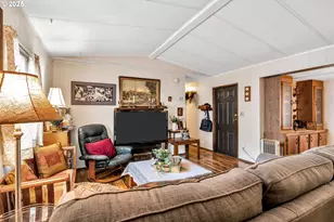 18485 SW Pacific Dr, Tualatin, OR 97062 - Photo 7