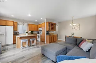 17473 SE Reserve Loop, Milwaukie, OR 97267 - Photo 9