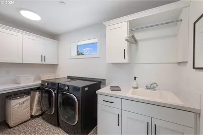 3724 SW Hillside Dr, Portland, OR 97221 - Photo 31