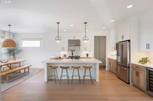 3724 SW Hillside Dr, Portland, OR 97221 - Photo 9