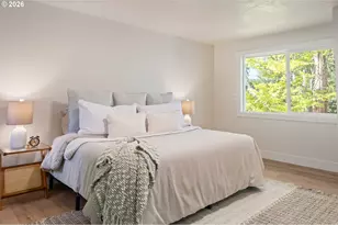 1955 W 28th Ave, Eugene, OR 97405 - Photo 19