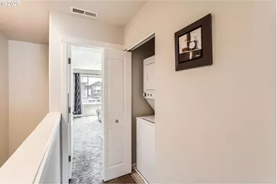 7967 NE Heiser St, Hillsboro, OR 97006 - Photo 23