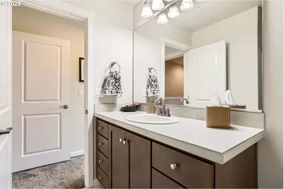 7967 NE Heiser St, Hillsboro, OR 97006 - Photo 19