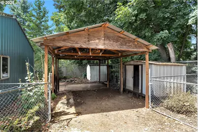 761 SE Polk St, Camas, WA 98607 - Photo 33