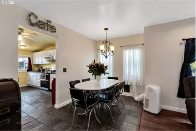 761 SE Polk St, Camas, WA 98607 - Photo 9