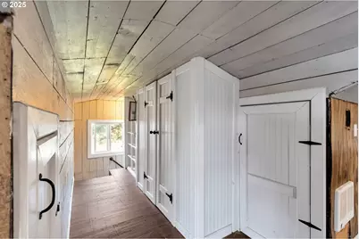 761 SE Polk St, Camas, WA 98607 - Photo 23