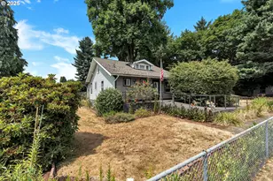 761 SE Polk St, Camas, WA 98607 - Photo 3