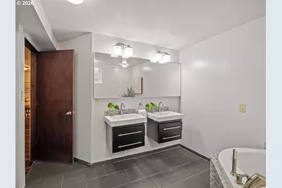 6473 NE Killingsworth Ct, Portland, OR 97218 - Photo 37