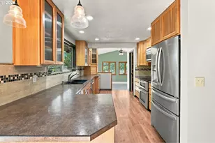 120 Fox Ln, Roseburg, OR 97471 - Photo 13