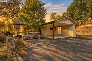 120 Fox Ln, Roseburg, OR 97471 - Photo 37