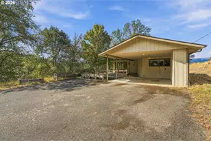 120 Fox Ln, Roseburg, OR 97471 - Photo 39