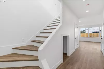 622 SE 35th St, Battle Ground, WA 98604 - Photo 5