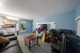 1415 S Bertelsen Rd, Eugene, OR 97402 - Photo 17