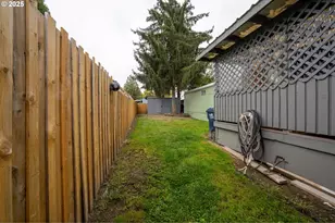 1415 S Bertelsen Rd, Eugene, OR 97402 - Photo 21