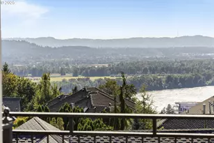 4906 NW Highpoint Dr, Camas, WA 98607 - Photo 5