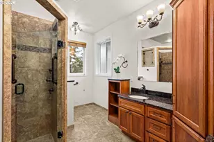 610 Holly Ave, Cottage Grove, OR 97424 - Photo 19