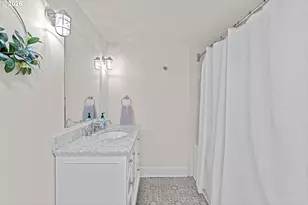 3626 SE Woodstock Blvd, Portland, OR 97202 - Photo 23
