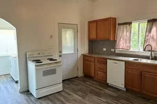 1914 SE Court Ave, Pendleton, OR 97801 - Photo 9
